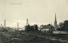 170147 Gezicht op de spoorlijn te Velp.